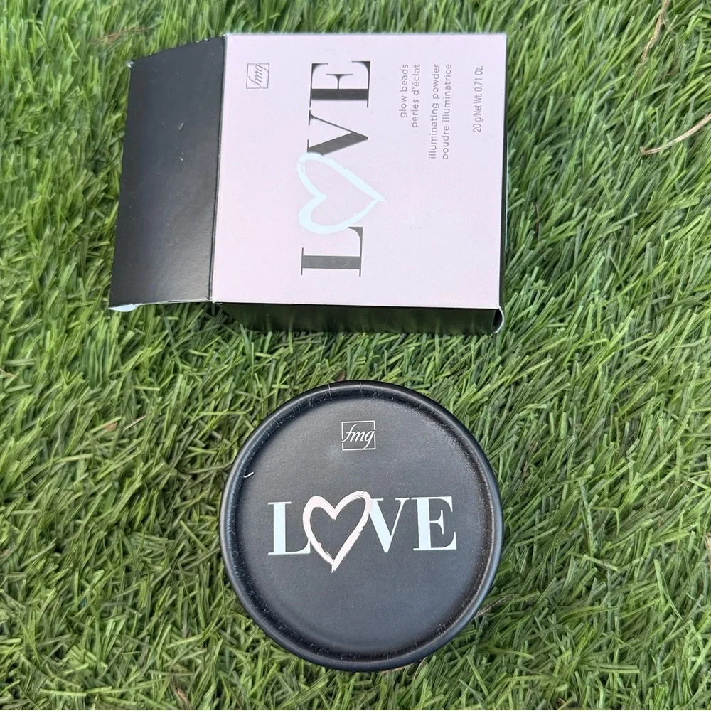 FMG Love Glow Beads Illuminating Powder